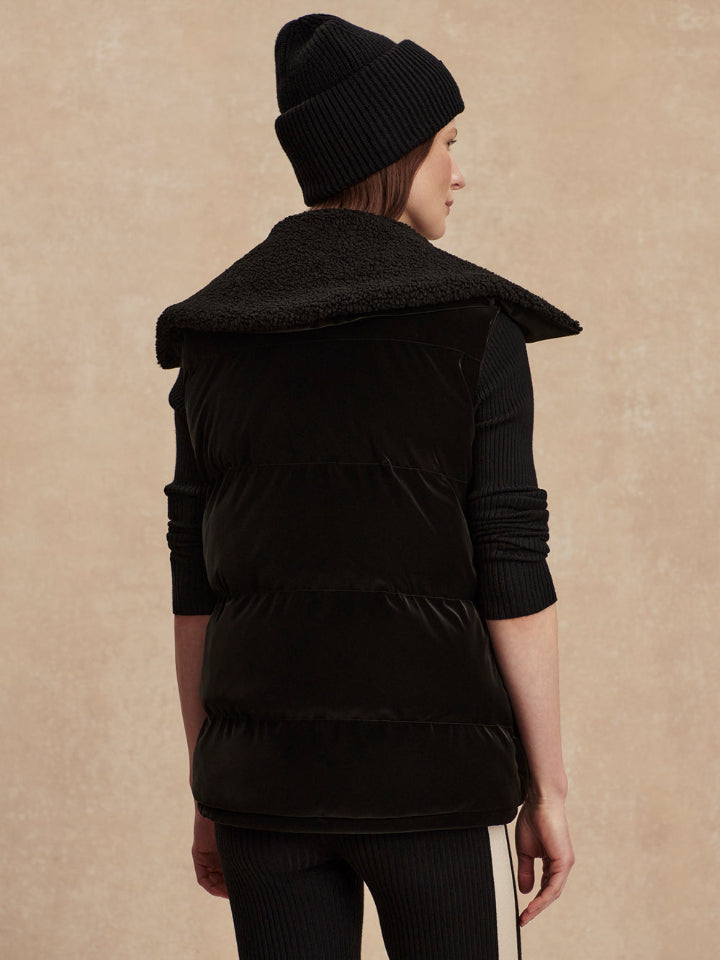 Varley - Evie Puffer Gilet - Black - Pilates Plus La Jolla - OHEY Boutique