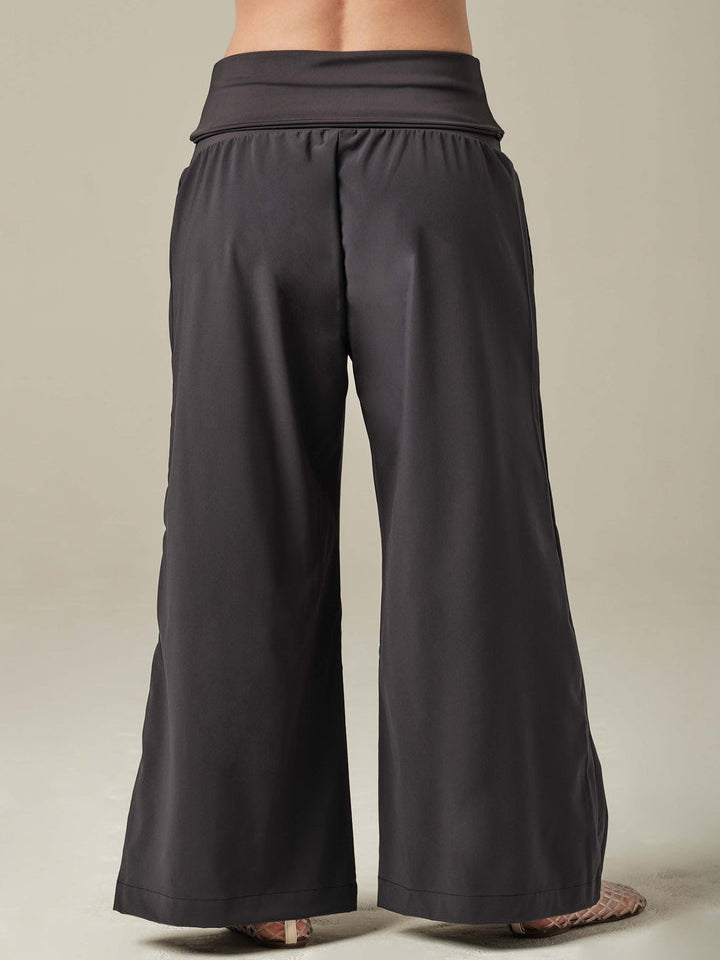 925Fit - Day Off Jogger - Stone - Pilates Plus La Jolla - OHEY Boutique