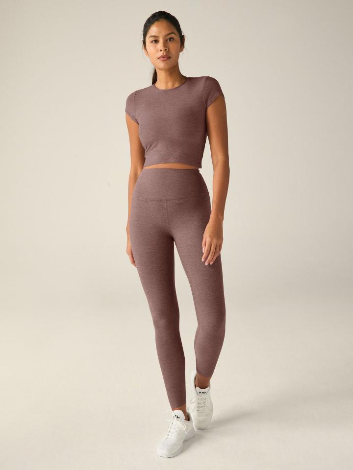 Beyond Yoga - Featherweight Let Go Twist Back Cropped Tee - Rose Brush Heather