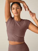 Beyond Yoga - Featherweight Let Go Twist Back Cropped Tee - Rose Brush Heather