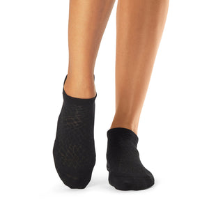 Tavi Noir - Savvy Grip Socks - various colors - Pilates Plus La Jolla - OHEY Boutique
