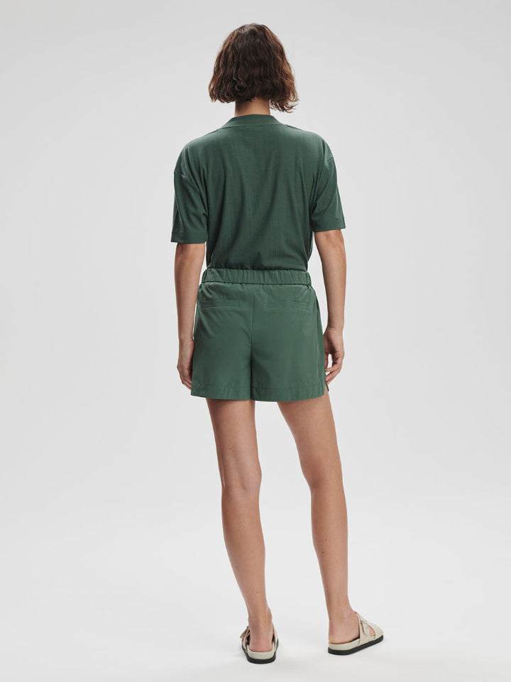 Varley - Nila Mid Rise Short - Cilantro - Pilates Plus La Jolla - OHEY Boutique