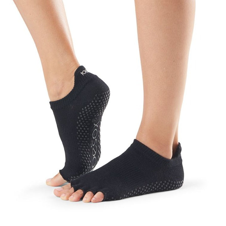 Tavi Low Rise Grip Socks, Low Rise Socks, Tavi Active – ToeSox, Tavi